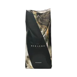 Maragogipe coffee beans from Beraldo Coffee