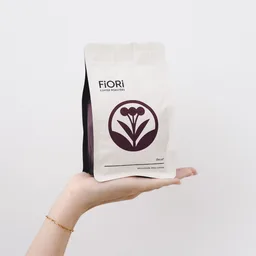 Decaf coffee beans from Fiori Coffee