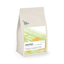 Lima Putri coffee beans from Five Senses Coffee