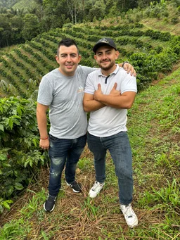 Vergara Brothers Washed Tabi coffee beans from Gigante