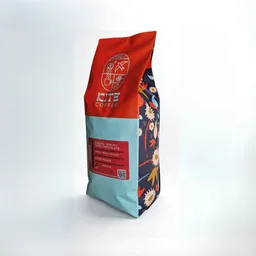 Seismic Blend coffee beans from Kite Coffee